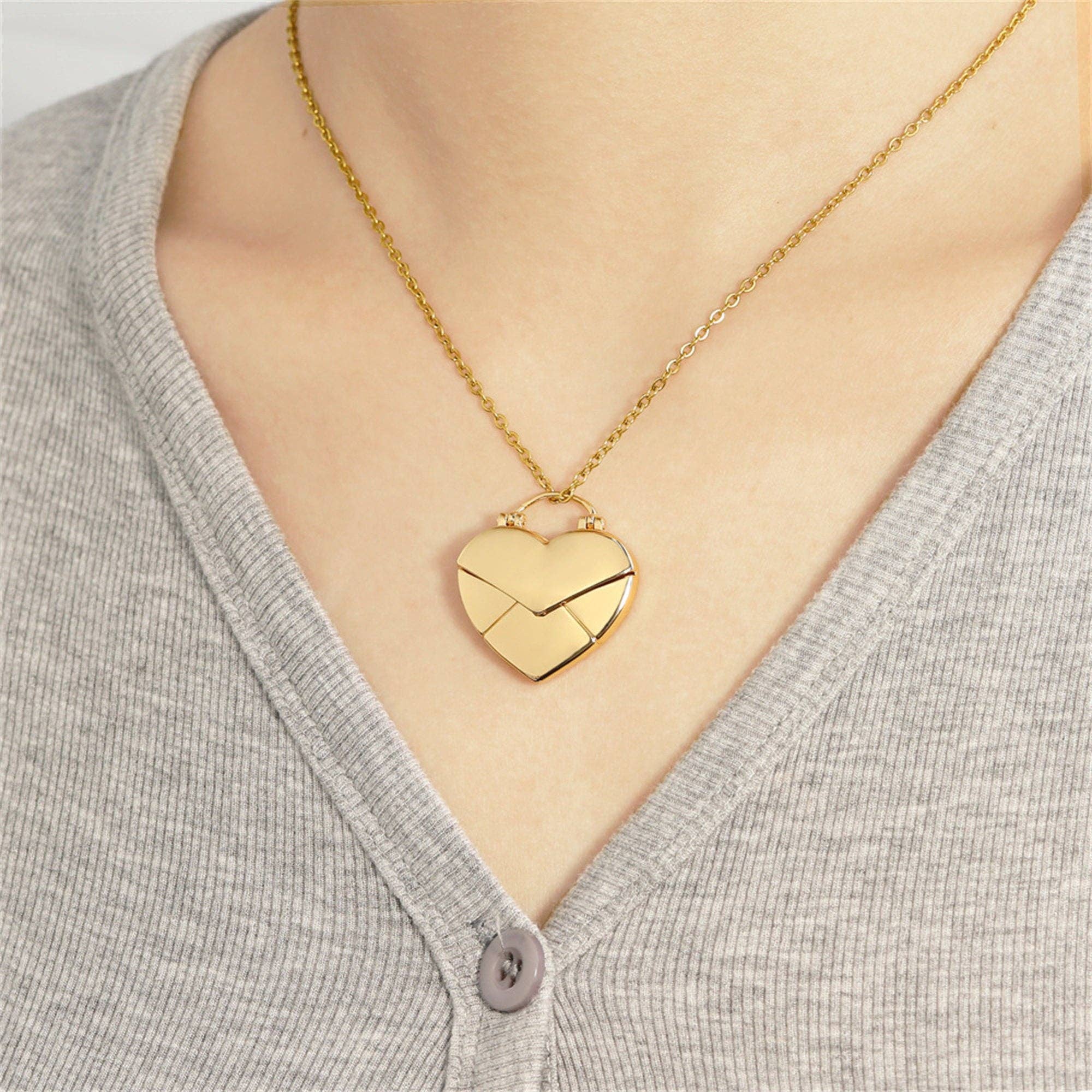 Custom Heart Photo Locket Necklace in Stainless Steel